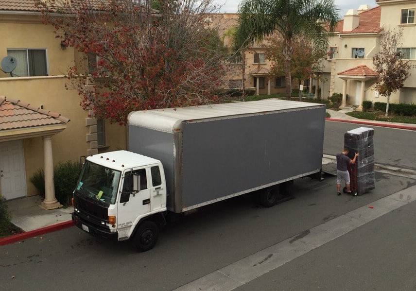 Royal Moving Royal Moving