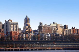 iMoving Working With the Best Bronx Mover Bronx Mover - iMoving