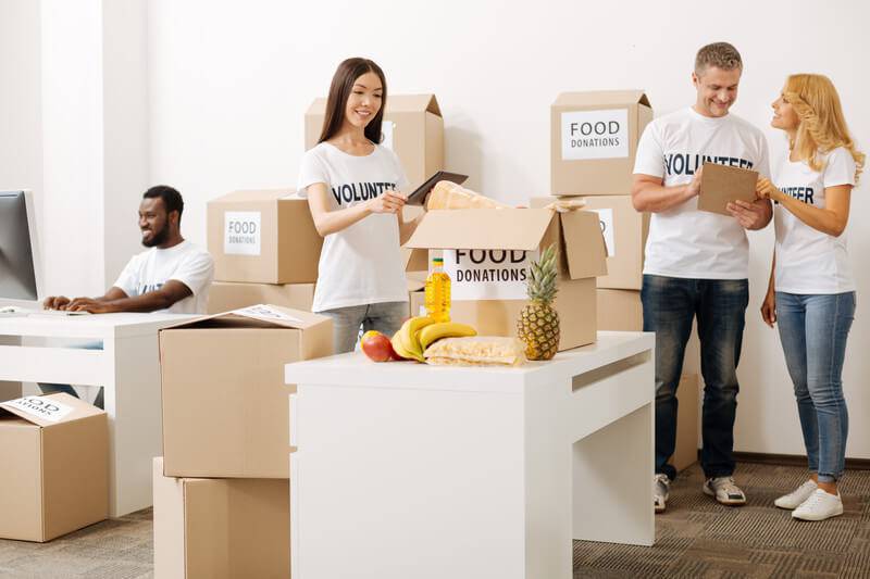 Moving Cost from Chicago To Los Angeles - iMoving Moving Cost from Chicago To Los Angeles